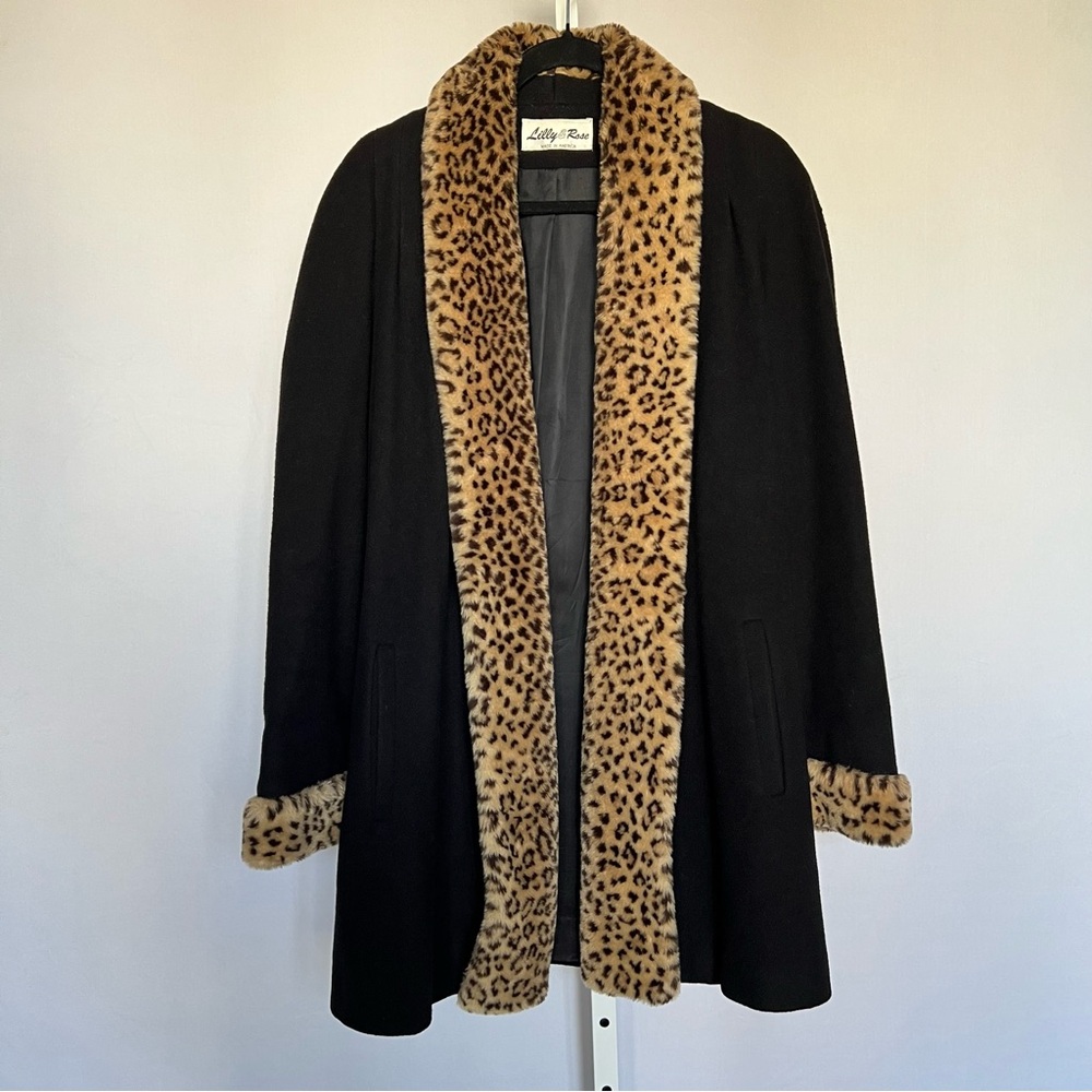 Vintage Leopard Trim Faux Fur Coat Size M